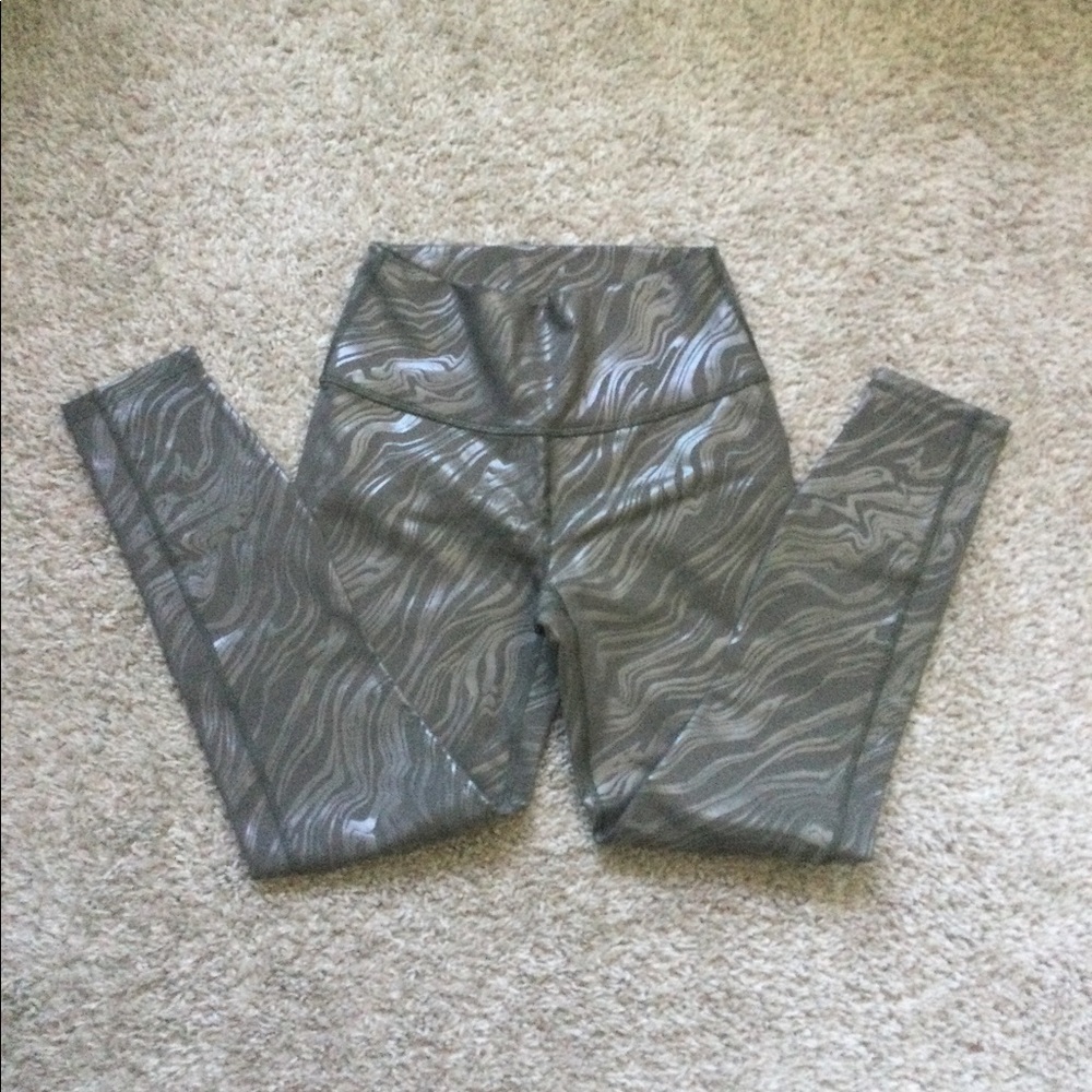 🔥🔥HOST PIC🔥🔥High-Waisted Printed PowerHold 7/8 - Picture 9 of 12